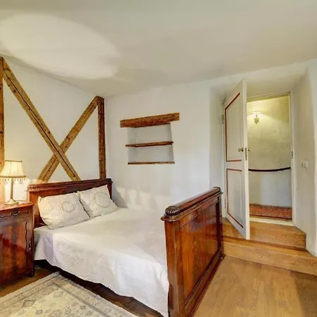 شقة Cozy Old Town Historic House *