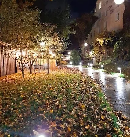 Cozy Old Town Historic House تالين