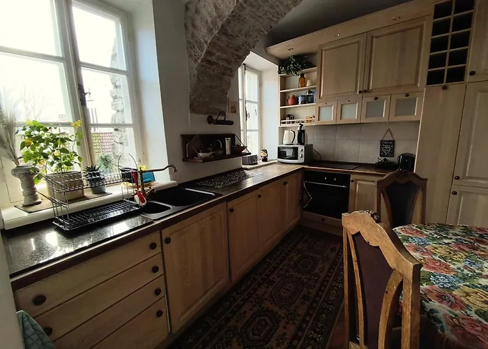 Daire Cozy Old Town Historic House *