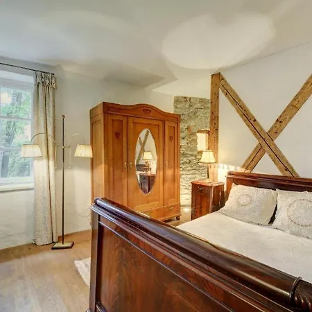 Cozy Old Town Historic House * Tallin